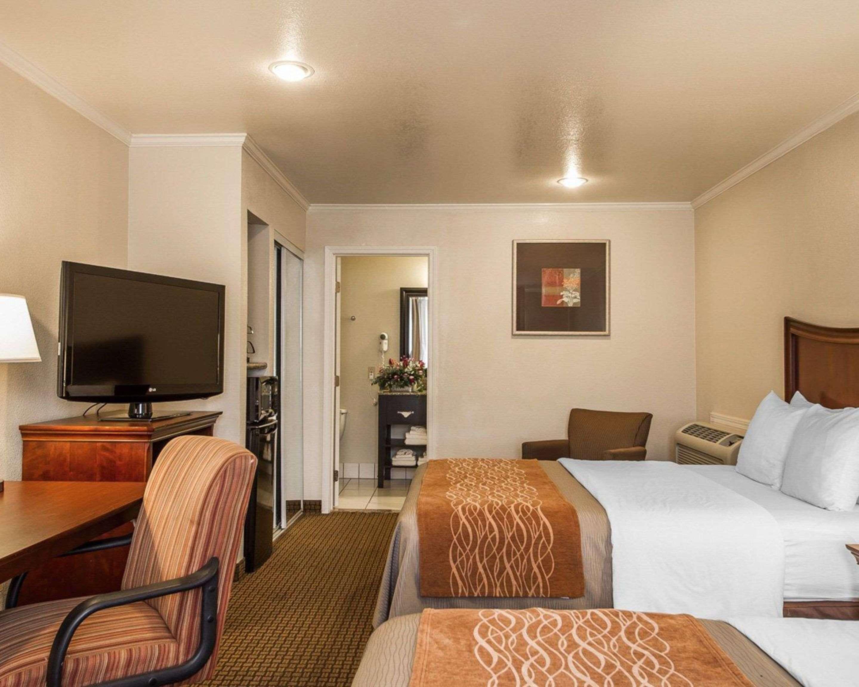 מונטריי Blu Pacific Hotel מראה חיצוני תמונה